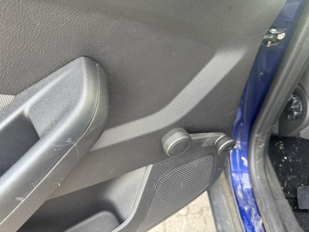 Ford Focus 3 original T&uuml;r hinten links Indic Blau Kombi Rohbau Bj.2014